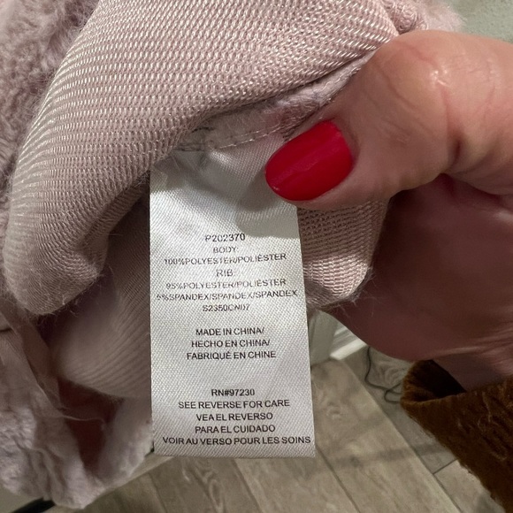 Almost Famous Large furry cozy Pink Ribbed Sweater - Picture 6 of 9